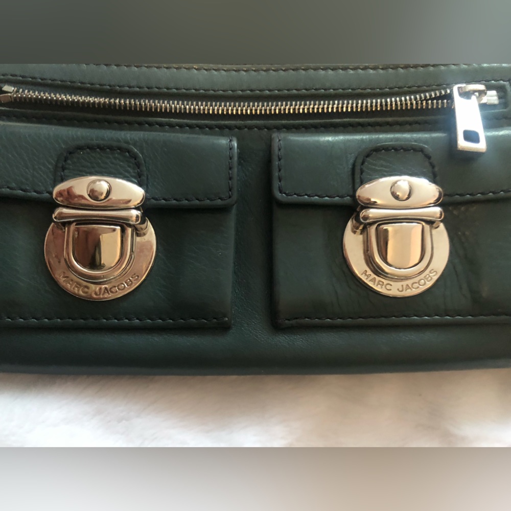 Marc Jacobs Vintage green wallet brand new never used